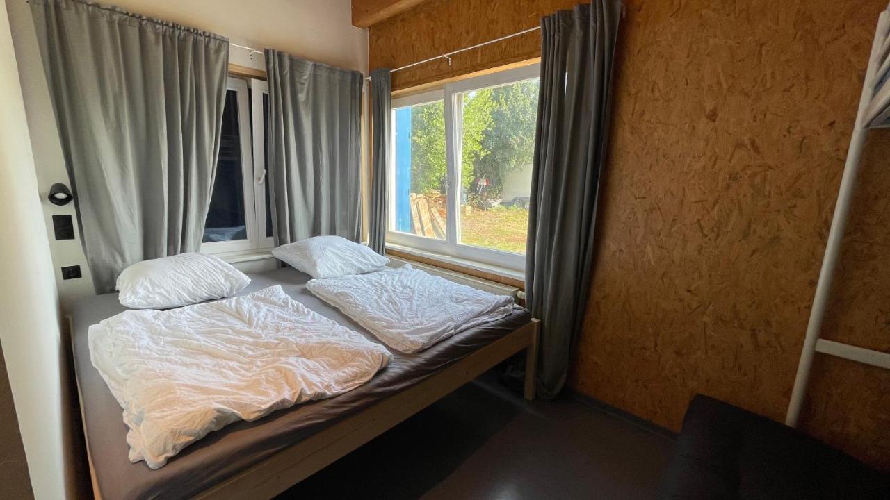 Hostel Oder Ferienwohnung 1-16 Personen Im Blauen Haus Fehmarn Eksteriør bilde