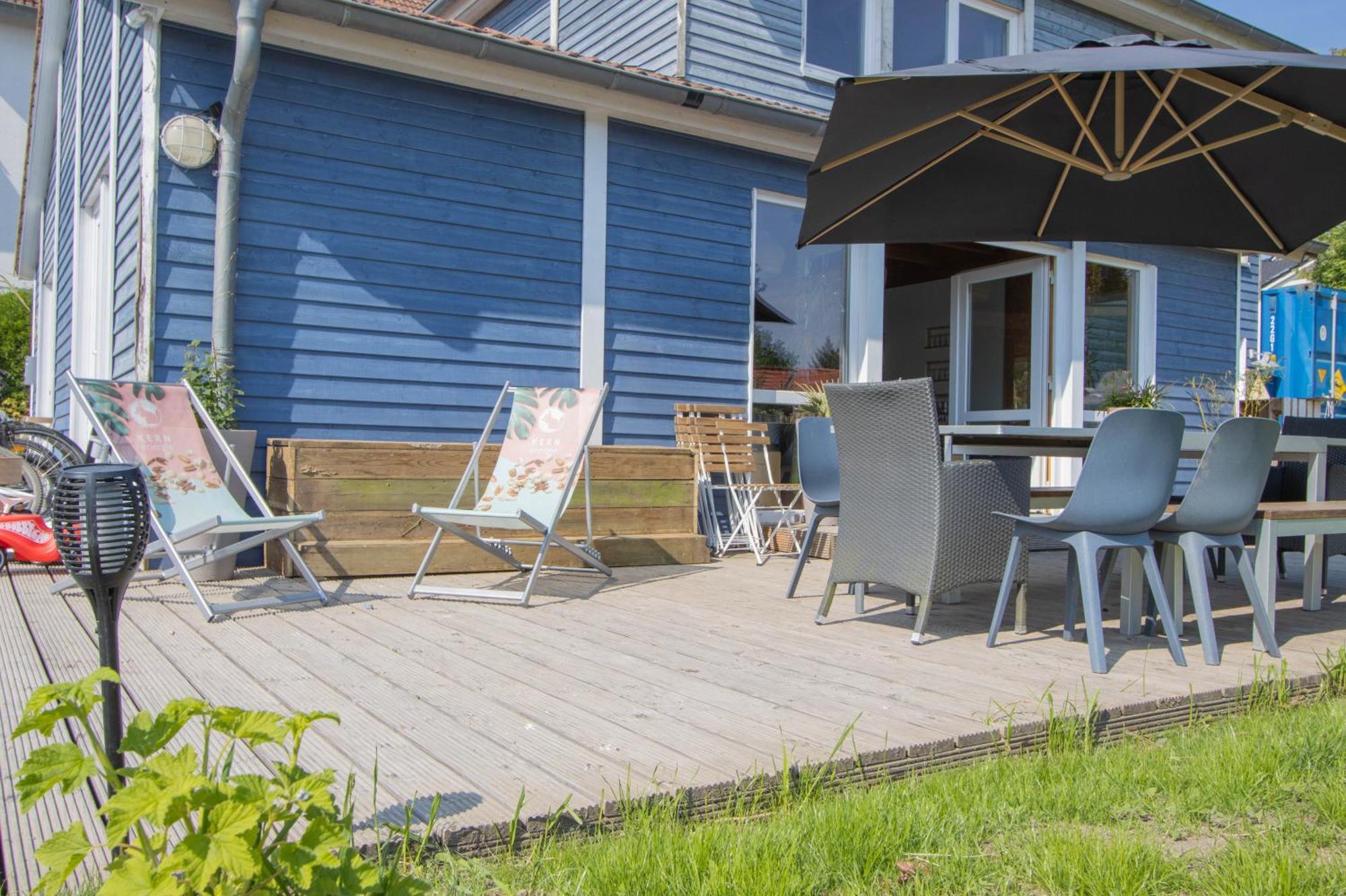 Hostel Oder Ferienwohnung 1-16 Personen Im Blauen Haus Fehmarn Eksteriør bilde